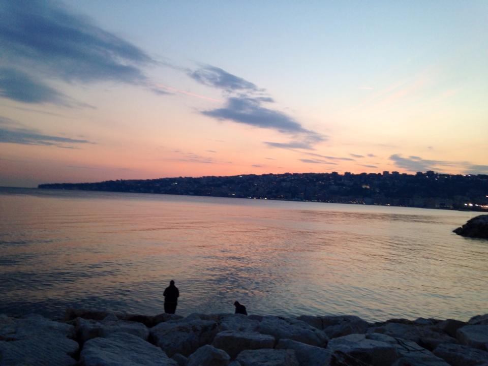 Monolocale Nel Cuore Di Napoli Ruang foto